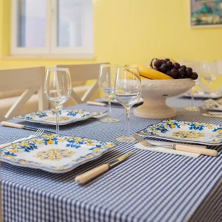 Charming Mokalo Seaside House Next To