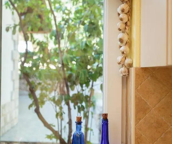 Charming Mokalo Seaside House Next To