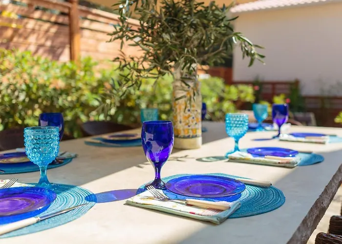 Charming Mokalo Seaside House Next To Chalet *